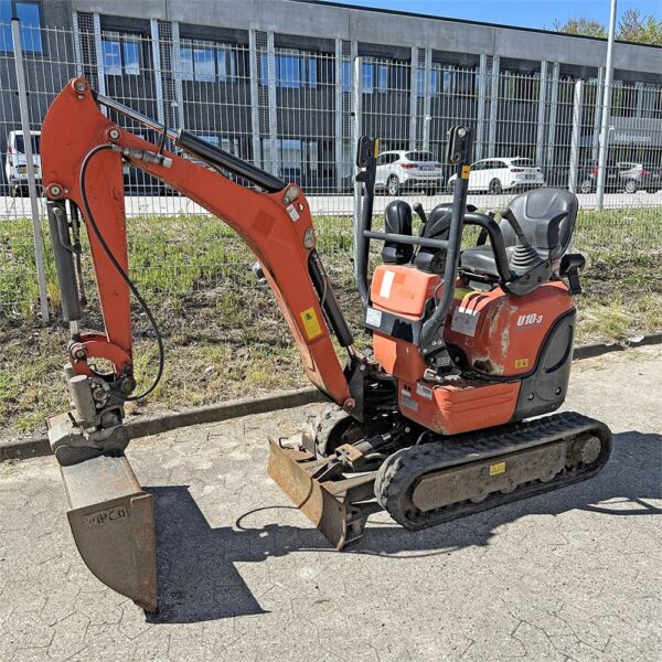Mini-pelle Kubota U10-3 (2018), 1 049 heure, 1 tonne - occasion