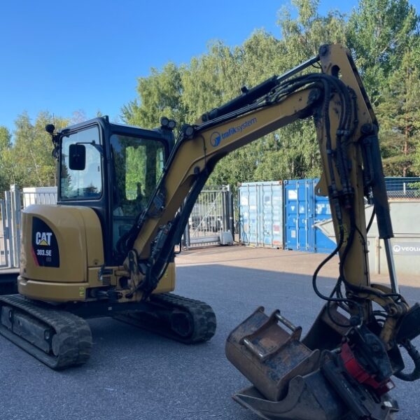 Mini-pelle Caterpillar CAT 303.5E CR (2017), 1 069 heures, 3.69 tonnes - occasion