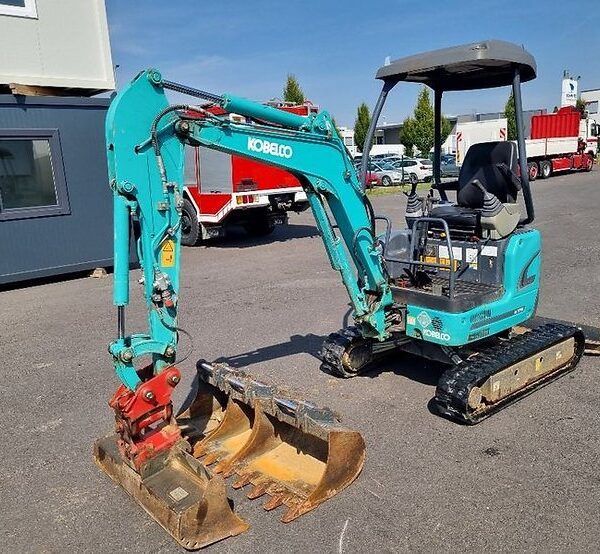 Mini-pelle Kobelco SK17 SR-3 (2018), 800 heures, 1.7 tonne - occasion