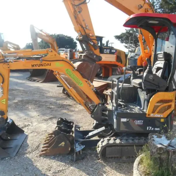Mini-pelle Hyundai R17Z-9AK (2018), 150 heures, 1.7 tonne - occasion
