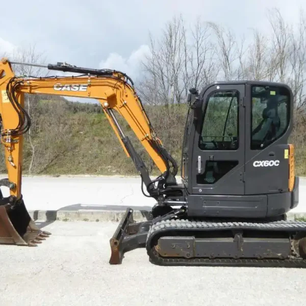 Mini-pelle Case CX 60 C (2017), 1 000 heures, 5.8 tonnes – occasion
