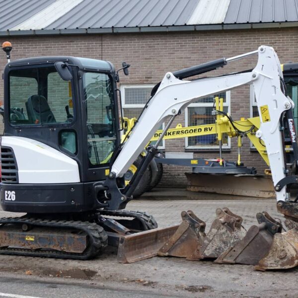 Mini-pelle Bobcat E26 EM (2015), 1  204 heures, 2.56 tonnes – occasion