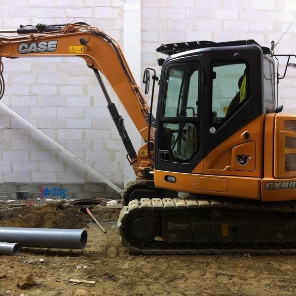 Kettenbagger Case CX80C (2013), 1.709 Stunden, 8.3 Tonnen - gebraucht