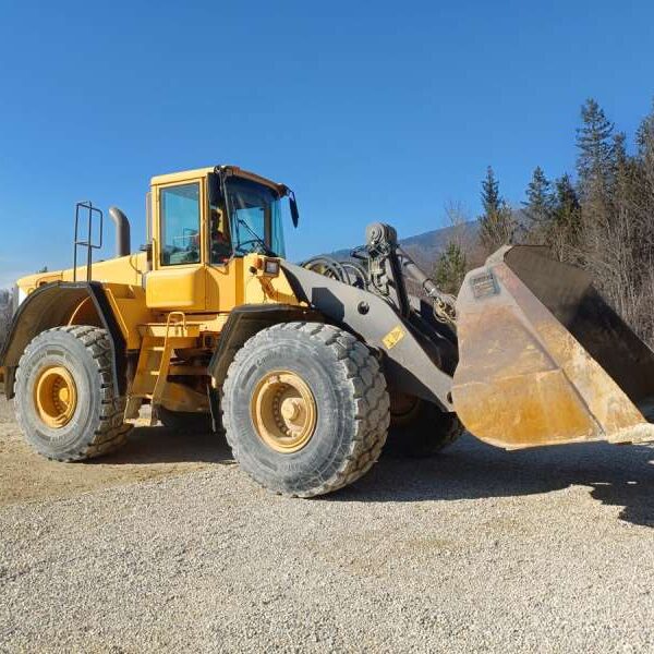 Radlader Volvo L150E (2004), 15507 Stunden, 23.3 Tonnen - gebraucht